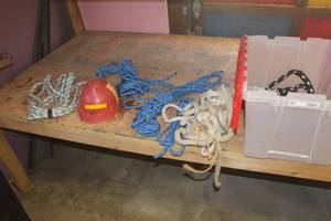 lot 112 image: Ropes (x4), Hard Hat (x1) (in tote)