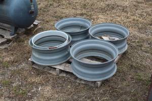 lot 155 image: Lot of (4) Rims 9Wx23D