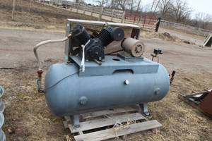 lot 154 image: Air Compressor 76Lx30Wx48H