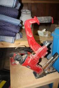 lot 242 image: Powermate VX Pneumatic 3-in-1 Flooring Nailer HWFN3N1P