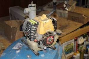 lot 246 image: Robin Pump Motor ECO25G