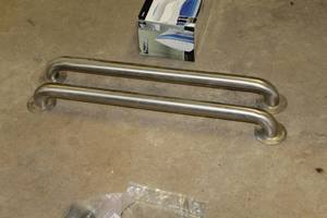lot 231 image: Lot of (2) Bathroom Safety Bars