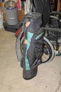 lot 235 image: Golf Club Bag