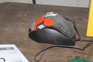 lot 345 image: Black & Decker 3.6V Cordless Mini Screwdriver LI3000