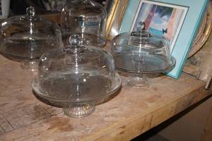 lot 405 image: Lot of (2) Glass Cake Display Stands 12Dx10H