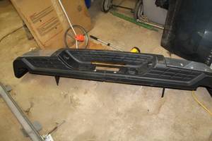 lot 299 image: Chrome Truck Rear Bumper with Rubber Step