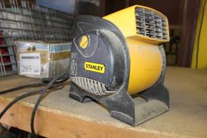 lot 287 image: Stanley Portable Heater