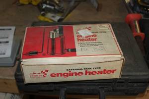 lot 315 image: Sears External Tank Type Engine Heater for Diesel Engine (in box)