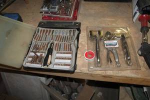 lot 320 image: Lot of (2) Hand Tool Sets - Jobsmart Welding Pliers Set 3-piece, Jobsmart Screwdriver & Nutdriver Set