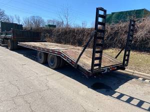 1985 30ft Trail King Equipment Trailer