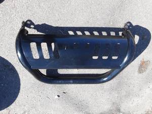 lot 11 image: 26 Bull Bar