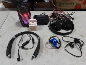 lot 32 image: Blue Tooth Speakers, Headphones, Misc