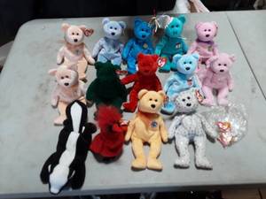 lot 62 image: Lot Of Beanie Babies