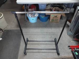 lot 65 image: Rolling Garment Rack
