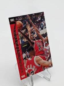 lot 27 image: 1993 Upper Deck Michael Jordan  Wilt Chamberlain #SP3 Basketball Card