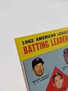 lot 15 image: 1963 Topps 62 AL Batting Leaders Baseball Card Mickey Mantle