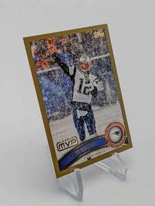 lot 46 image: 2011 Topps Tom Brady Football Card #8652011