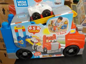 Mega Bloks...