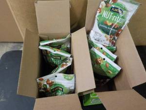 2 Cases of 8 - 5.5 oz Bags Planters...