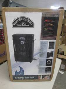 lot 1 image: Smokey mountain electric smoker ...