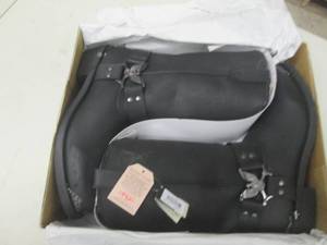 lot 26 image: new dingo black mens 13 chopper boo...