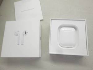 lot 77 image: apple air pods gen 2 ...
