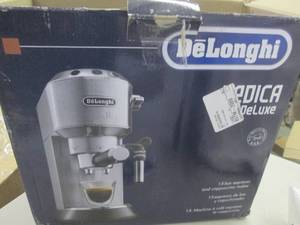 lot 98 image: delonghi 15-bar espresso and cappuc...