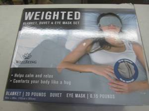 lot 100 image: weighted blanket,duvet and eye mask...