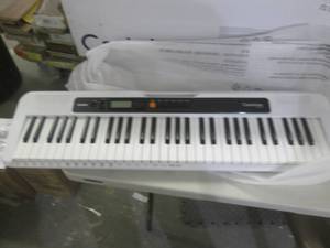 lot 101 image: casiotone CT-S200 key board  no pow...