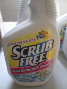 lot 261 image: 8-32floz bottles of scrubb free bat...