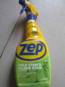 lot 268 image: 12-32floz bottles of zep mold stain...