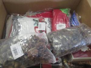 lot 280 image: box christmas stuff ...