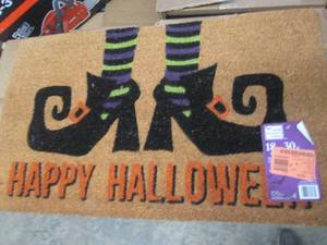 lot 299 image: 18x30 happy holloween door mat ...