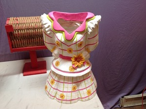 lot 82 image: Home Decor Items