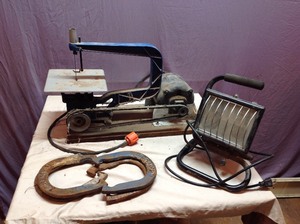 lot 85 image: Saw, Shop Light, Horseshoes