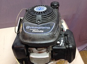 lot 62 image: Lawnmower Motor