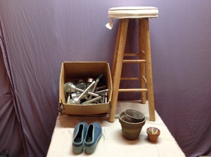 lot 66 image: Stool, Solar Lights, Planters