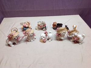 lot 74 image: Dogs & Cats