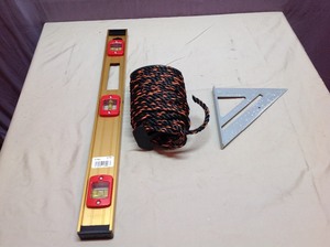 lot 31 image: Level, Speed Square & Rope