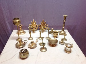 lot 52 image: Candleholders