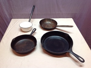 lot 117 image: Cast Iron Pans