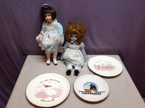 lot 134 image: Collector Dolls & Plates