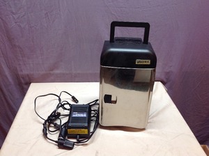 lot 139 image: 12 Volt Auto CoolerWarmer