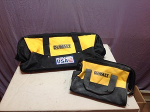 lot 151 image: DeWalt Bags