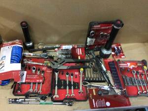 lot 65 image: MIX LOT OF HUSKY TOOLS Customer Returns See Pictures 