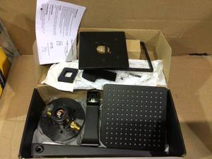 lot 95 image: 1-Spray 8 in. Wall Mount Showerhead Shower Set in Matte Black Customer Returns See Pictures 