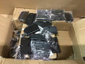 lot 26 image: 3-12 in. x 58 in. Radius Matte Black Door Hinge Value Pack (24-Pack) by Everbilt Customer Returns See Pictures 