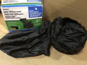 lot 33 image: Arnold Universal Snow Blower Cover For Units Up To 30 in. Wide with Built-In Bag for Convenient  Storage Customer Returns See Pictures 