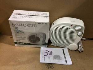 lot 38 image: 1500-Watt Electric Fan Forced Portable Heater Customer Returns See Pictures 