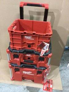 lot 89 image: PACKOUT 22 in. Rolling Tool Box by Milwaukee Customer Returns See Pictures 
